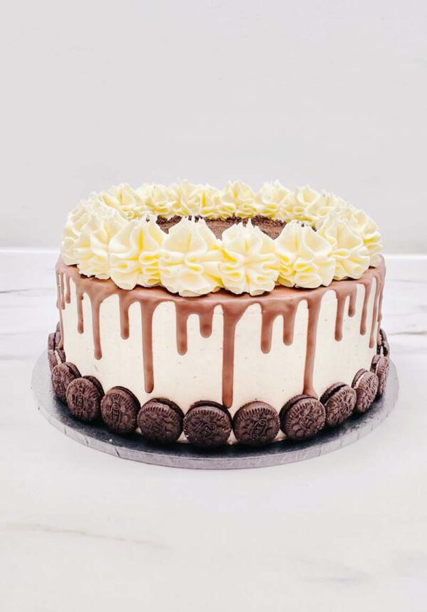 Classic Oreo Cake